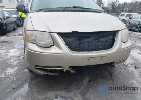 2006 Chrysler Town & Country Touring from USA, damaged, VIN 2A8GP54L56R625089
